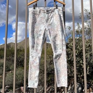 Seven For All Mankind Women’s Pants Size 31 Light Beige, Green, Grey Etc